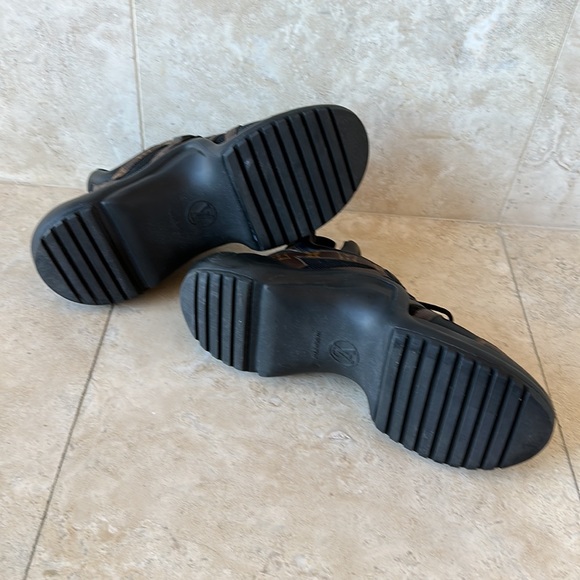 Louis Vuitton LV monogram chunky sneakers - Picture 6 of 9